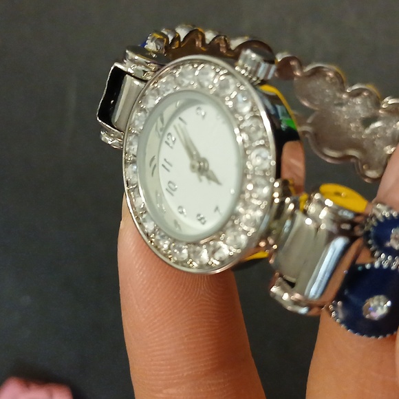 Quartz movement blue blinged out cuff watch - Picture 4 of 11